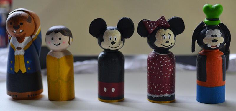 Disney – The Beast, Belle, Mickey, Minnie, Goofy